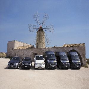 Noleggio con conducente da aeroporto Trapani e Palermo, con collegamenti navetta per imbarco isole egadi, favignana, Marettimo levanzo                                                          